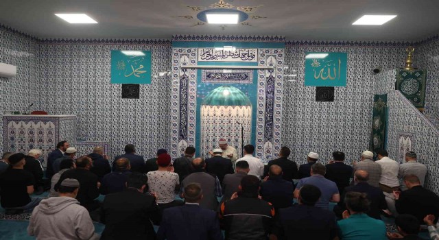 Diyanet İşleri Başkanı Erbaş, Brükselde teravih namazı kıldırdı