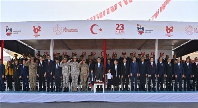 Diyarbaırda 23 Nisan etkinlikleri