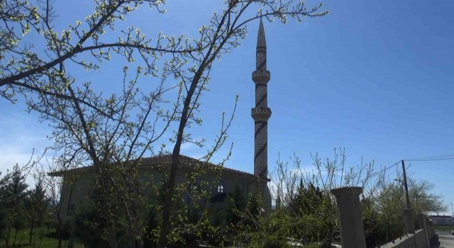 Diyarbakırda hırsızlar caminin ses sistemini çaldı