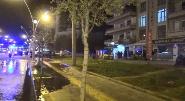 Diyarbakırda koltuk atölyesinde tiner kutusu patladı:2 yaralı
