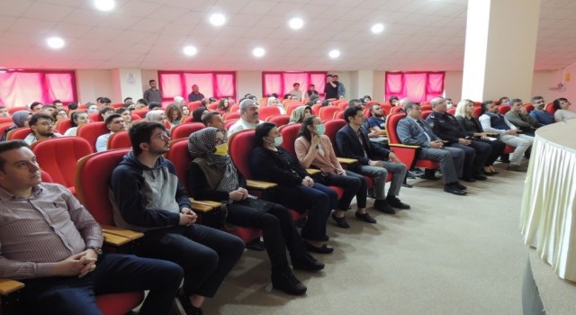 DPÜ Tavşanlı Meslek Yüksekokulunda El Ele Güvenli Geleceğe konferansı