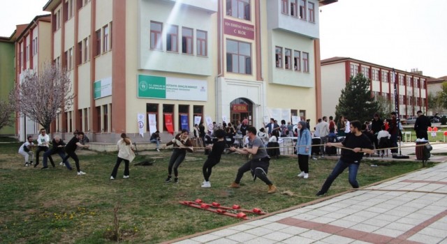 DPÜde Fen Edebiyat Fakültesi Şenliği