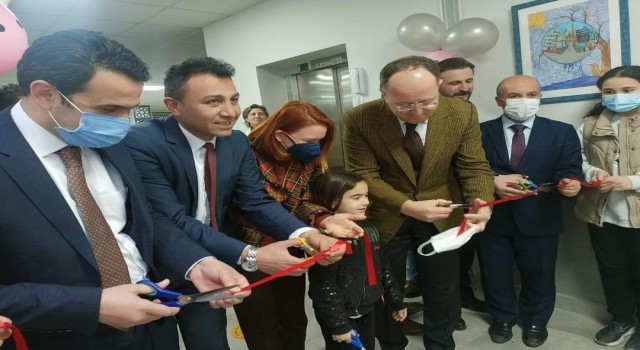 Düzcede TÜBİTAK 4006 Bilim Fuarı sergisi açıldı