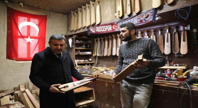 Düzcede üretilen kemençeler yurt dışına ihraç ediliyor