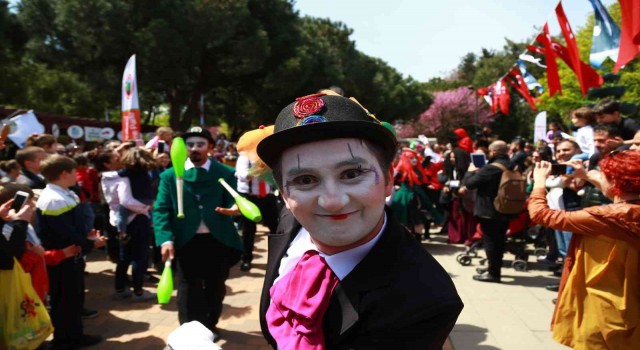(Düzeltme) Kadıköyde 3 gün 7 noktada 23 Nisan Şenliği