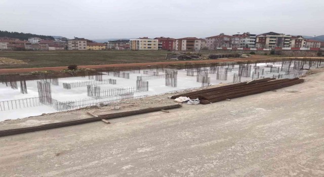 Edebali Stadında inşaat çalışmaları yine durdu