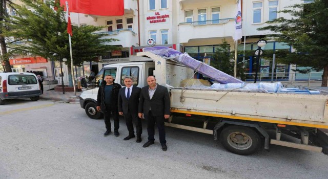 Efelerden kardeş şehri Gönene 23 Nisan hediyesi