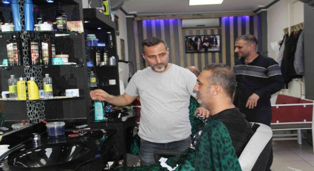 Elazığda bayram öncesi berberlerde yoğunluk başladı