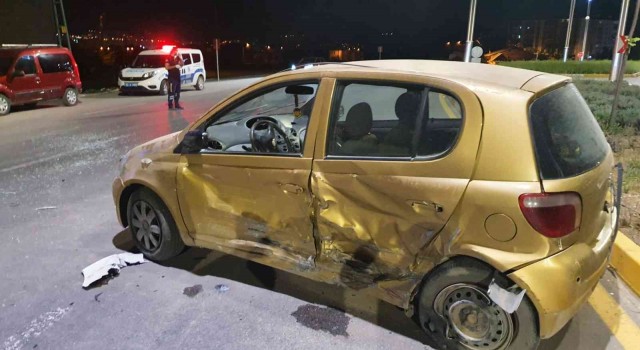 Elazığda trafik kazası: 3 yaralı