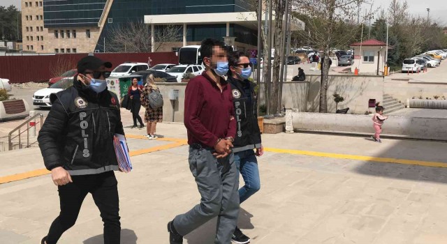 Elazığda uyuşturucu satarken suçüstü yakalanan şüpheli tutuklandı