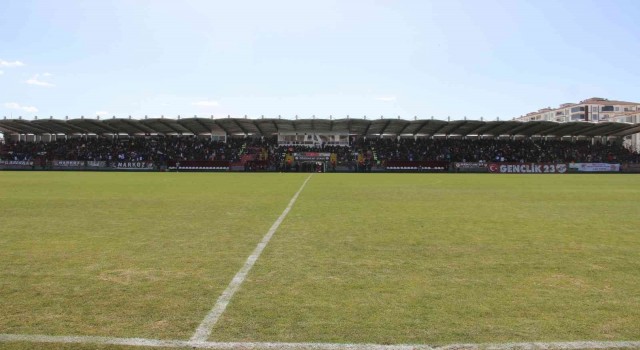 Elazığspor - Batman Petrolspor maçını bin 983 taraftar izledi