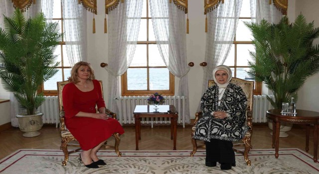 Emine Erdoğan, Bulgaristan Cumhurbaşkanı Rumen Radevin eşi ile bir araya geldi
