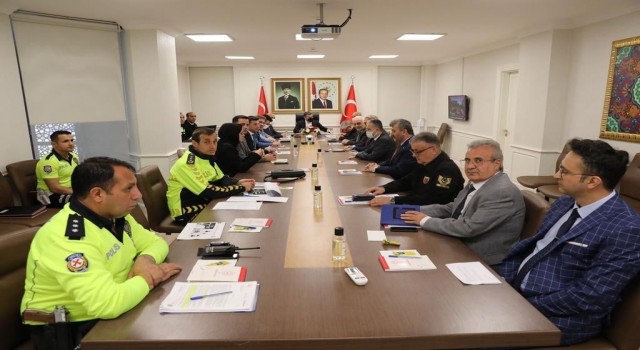 Emniyet kemeri takmayan yandı