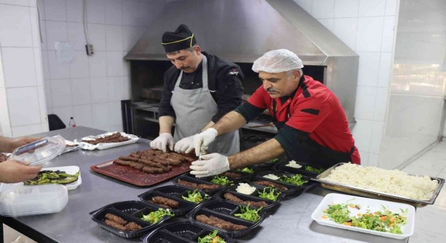 En kebap iftarlar Şanlıurfada