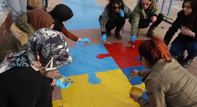 Ercişte öğrencilerden otizme dikkat çeken etkinlik