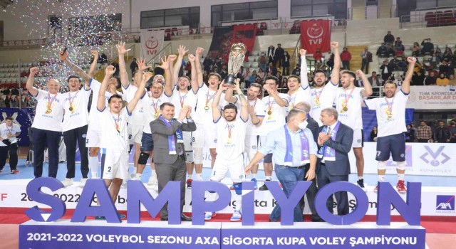 Erkekler AXA Sigorta Kupa Voleyde ödüller sahiplerini buldu