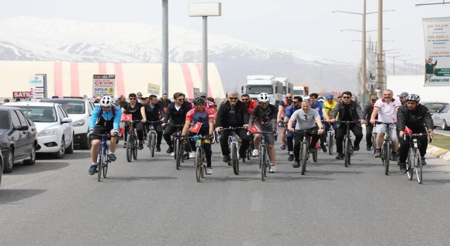 Erzincanda Haydi Hep Birlikte Pedallayalım etkinliği