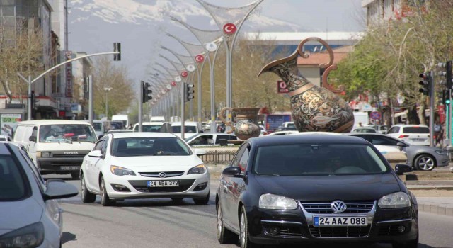 Erzincanda trafiğe kayıtlı araç sayısı 63 bin 499 oldu