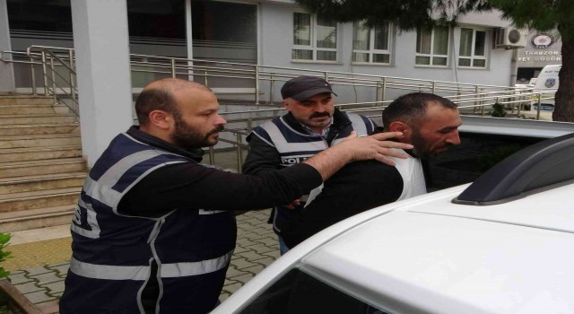 Eşini öldüren zanlı adliyeye sevk edildi