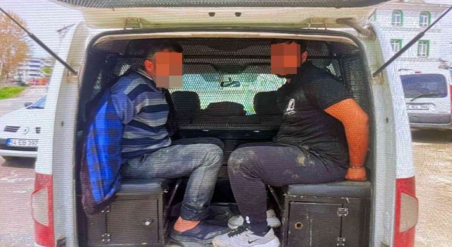 Esnafı tehdit edip haraç isteyen yabancı uyruklu 2 şahıs gözaltına alındı