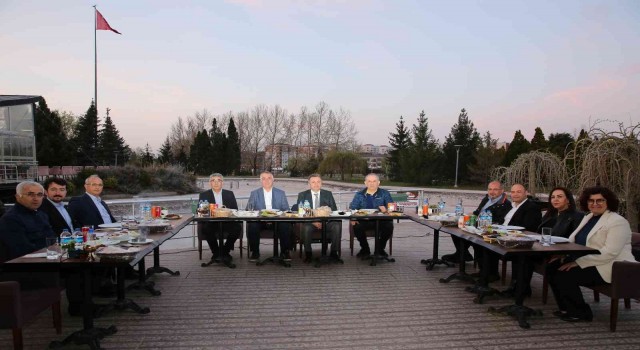 ESOGÜ TÖMERden yabancı uyruklu öğrencilere iftar
