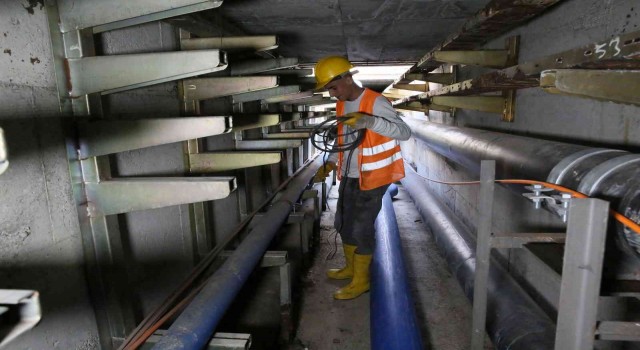 Etimesgut Altay Mahallesindeki içme suyu hattı yenileniyor