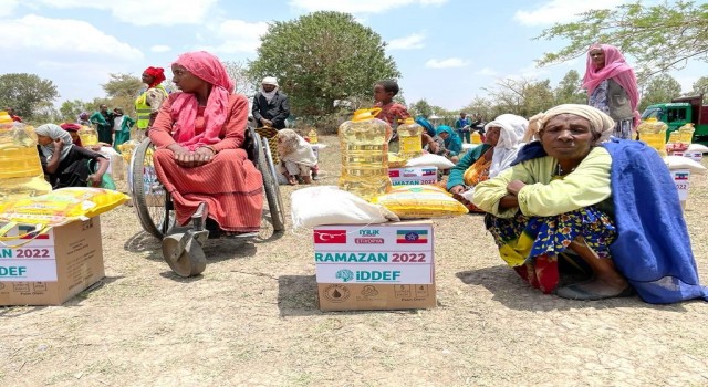 Etiyopya ve Somalideki ihtiyaç sahiplerine Ramazan yardımları ulaştırılıyor
