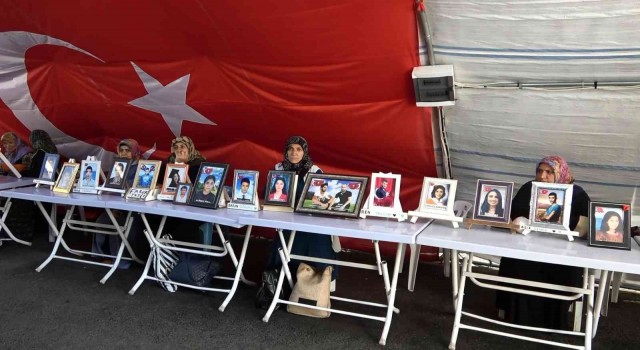 Evlat nöbetindeki ailelerin kararlı eylemi 968inci gününde