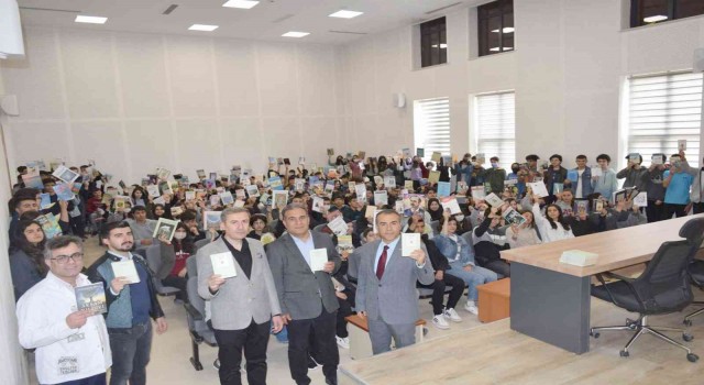 Fen Lisesi öğrencilerinden örnek davranış-