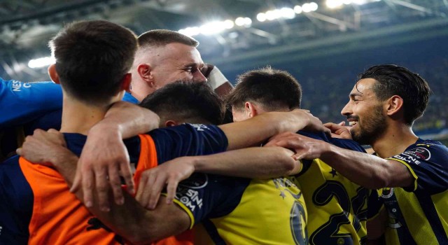 Fenerbahçe, 4 maç sonra evinde Galatasarayı yendi
