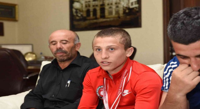 Ferhat Yiğit Dünya Okul Sporları Olimpiyatlarında mücadele edecek