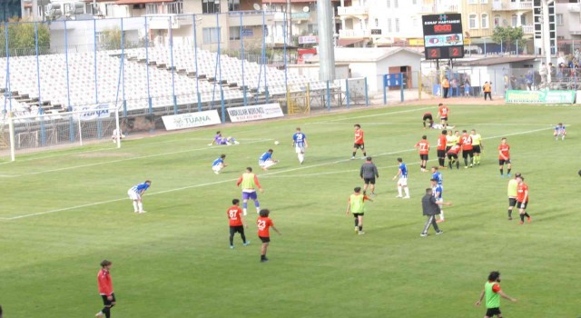 Fethiyespor irtifa kaybediyor