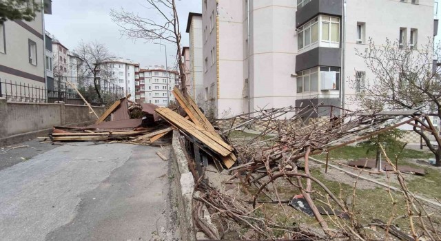 Fırtına Kayseriyi vurdu