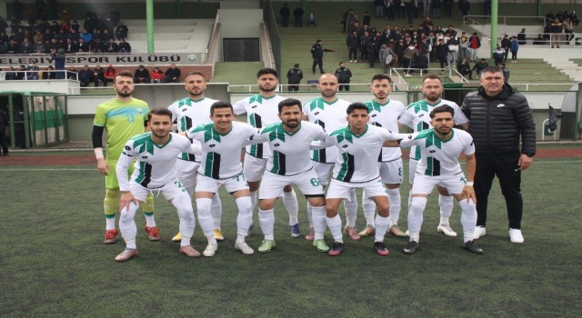 Futbol akademileri oyuncu fabrikası gibi çalışıyor