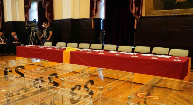 Galatasaray Olağanüstü Divan Kurulundan seçimin yapılması için tavsiye kararı