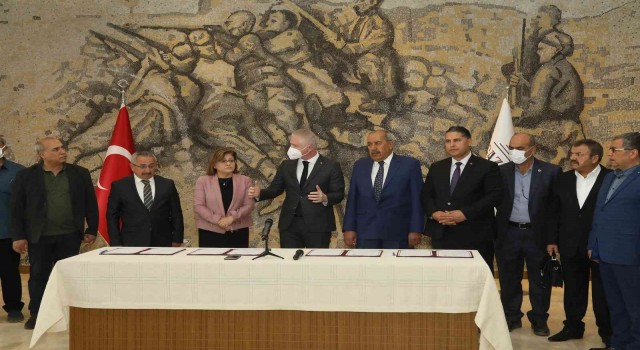 Gaziantepte ihtiyaç sahipleri için ekmek fiyatı 1.5 TLye indirildi