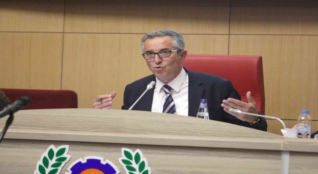 Gaziemir Belediye Başkanı Ardanın yargılandığı Cumhurbaşkanına hakaret davası sürüyor