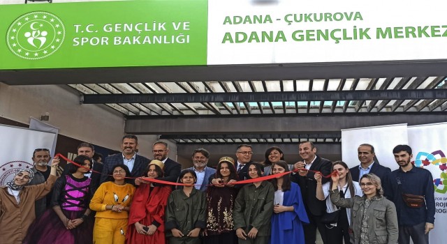 Genç fotoğrafçılar final sergisinde izleyiciyle buluştu