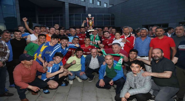 Gölbaşı Belediyespordan şampiyonluk kutlaması