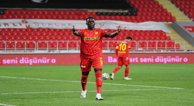 Göztepede Ndiaye Çin yolcusu