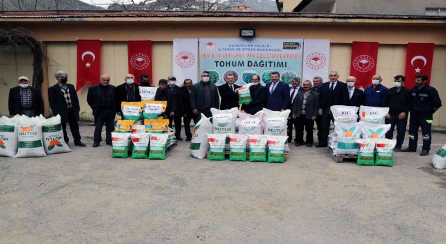 Gümüşhanede üreticilere 46 ton yem bitkisi tohumu dağıtıldı