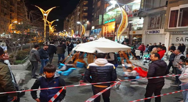Hakkaride Ramazan geceleri huzur içinde geçiyor