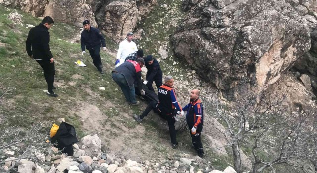 Harput Kalesinden düşen lise öğrencisi kız çocuğu hayatını kaybetti