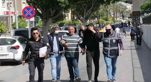 Hastanede güvenlik görevlisini darp eden baba oğul adliyeye sevk edildi