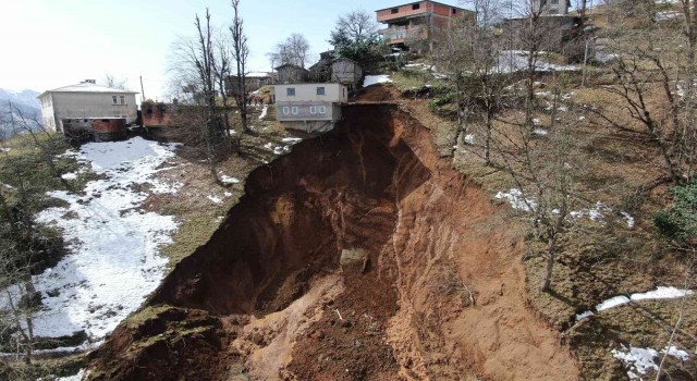 Havalar ısınıyor, karlar eriyor, Trabzon kayıyor