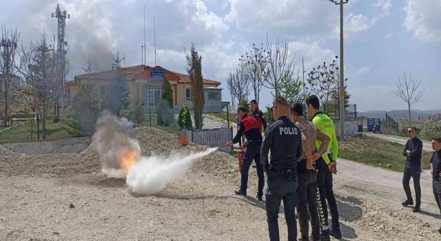 Hisarcık İlçe Emniyet Amirliğinde yangın tatbikatı