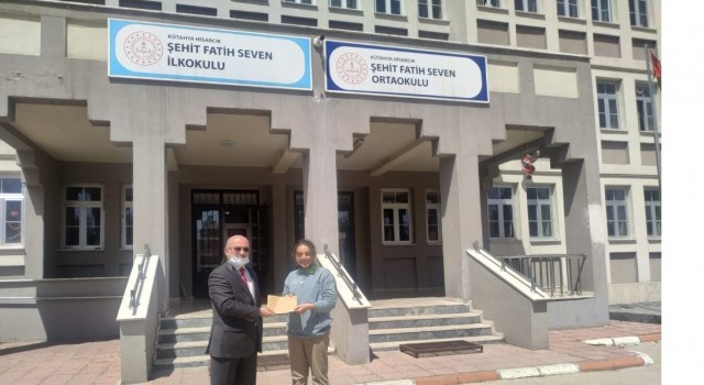 Hisarcıkta dereceye giren öğrenci ödüllendirildi