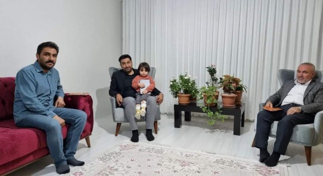 Hizmet-İşten minik Eymene yardım eli