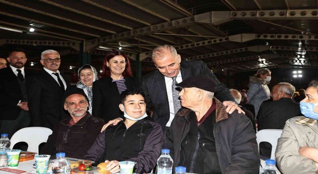 İftar bereketi İlbade Mahallesinde yaşandı