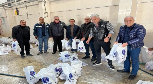 İhtiyaç sahipleri için 20 koyun kestiler